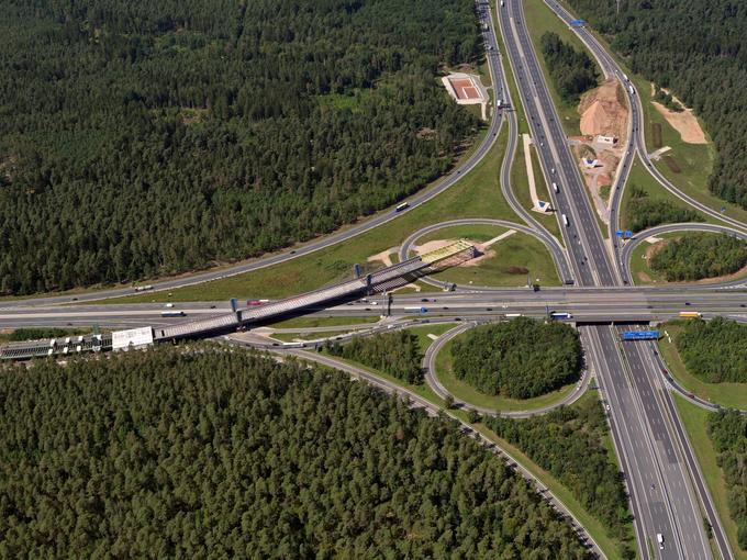 Luftaufnahme Autobahnkreuz Nürnberg-Ost (Foto: Hajo Dietz - Nürnberg Luftbild)