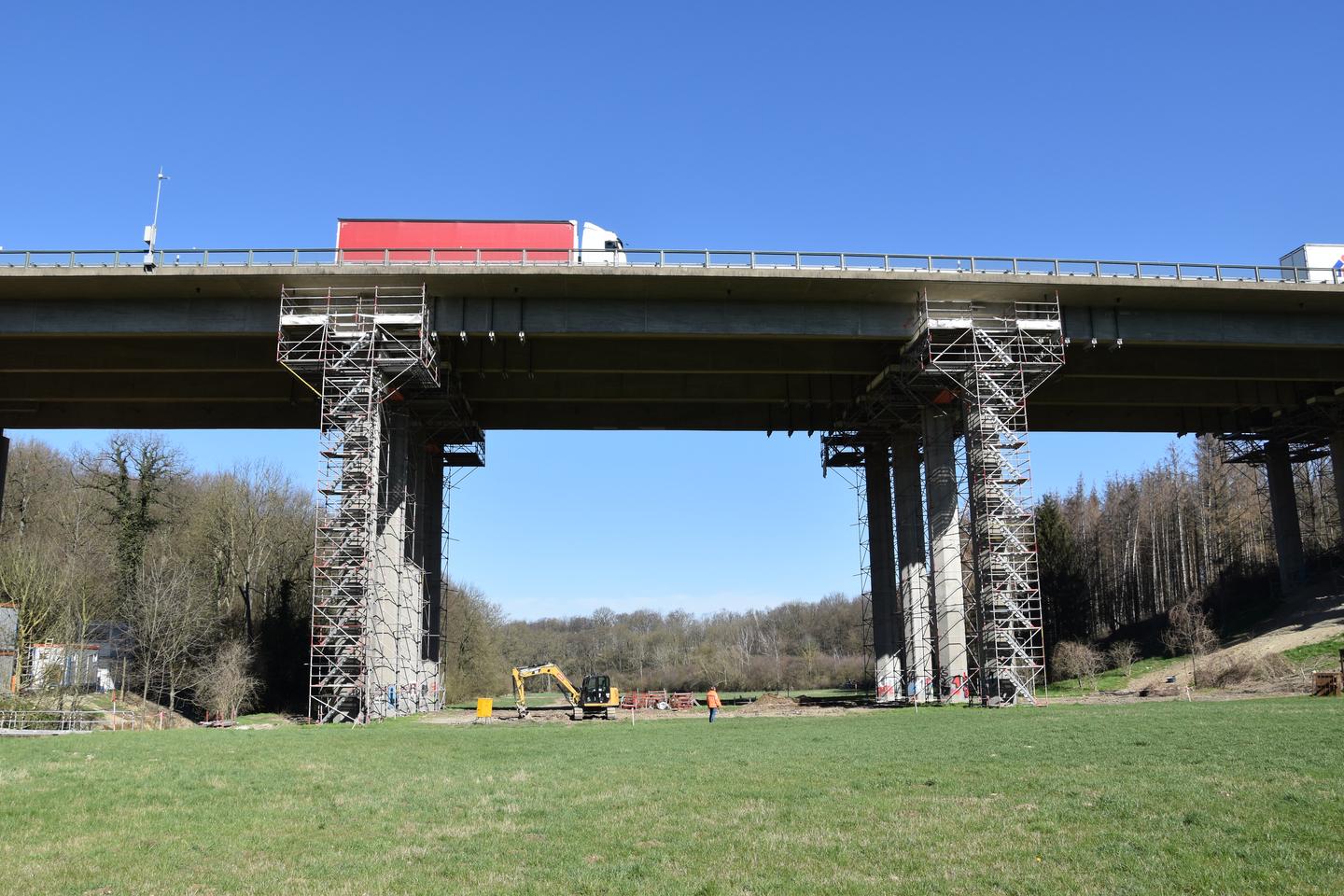 Verstärkung A44-Brücke Langer Grund