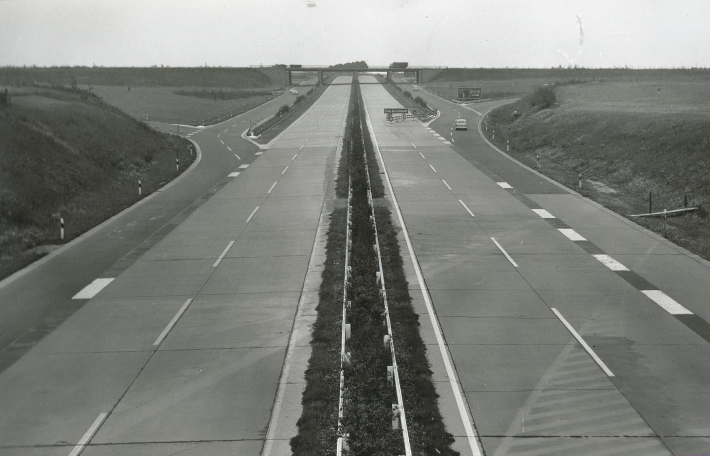 Die fertiggestellte Anschlussstelle Unna/Dortmund 1961