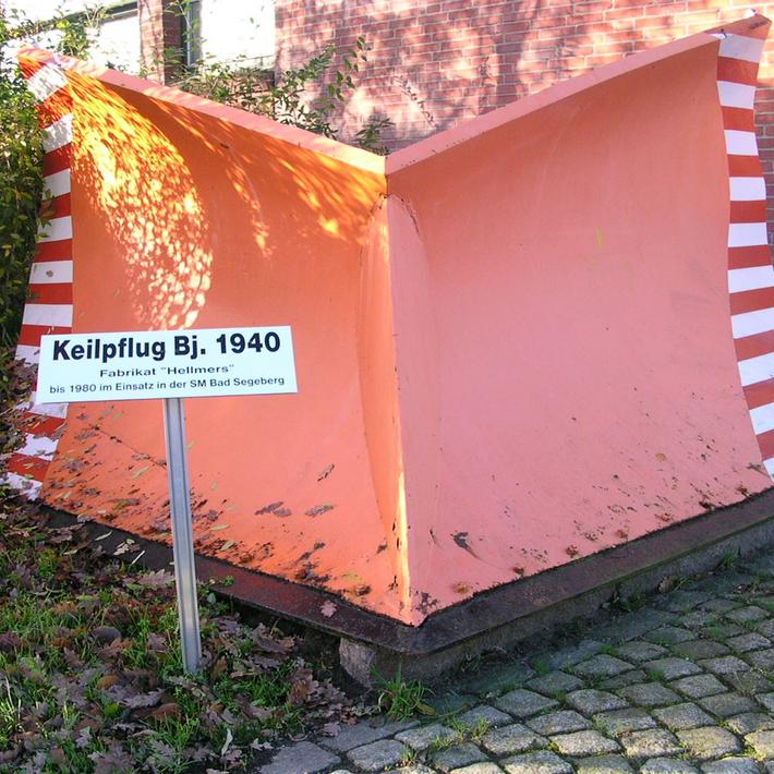 AM_BadOldesloe_Keilpflug_1940.jpg