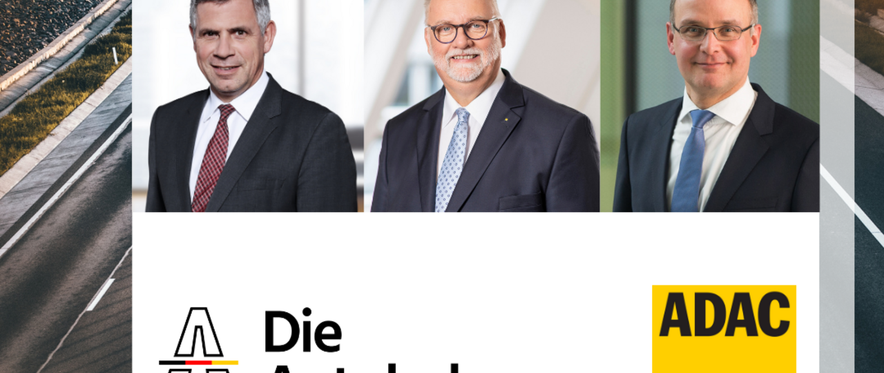 Das Foto zeigt drei Herren von ADAC und Autobahn GmbH. Unten sind auf weißem Hintergrund beide Logos zu sehen.