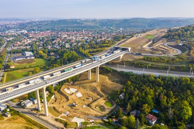 Luftaufnahme der Talbrücke Heidingsfeld (Foto: Jan R. Schäfer)