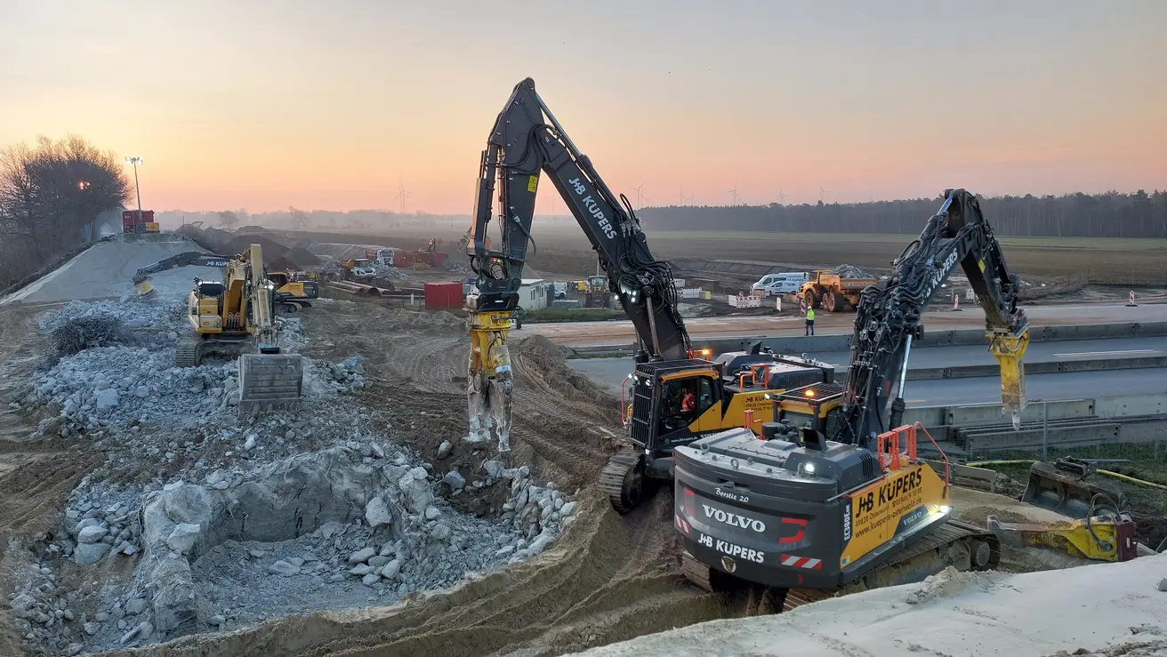 Bagger Brücke Abbruch Rietser Damm