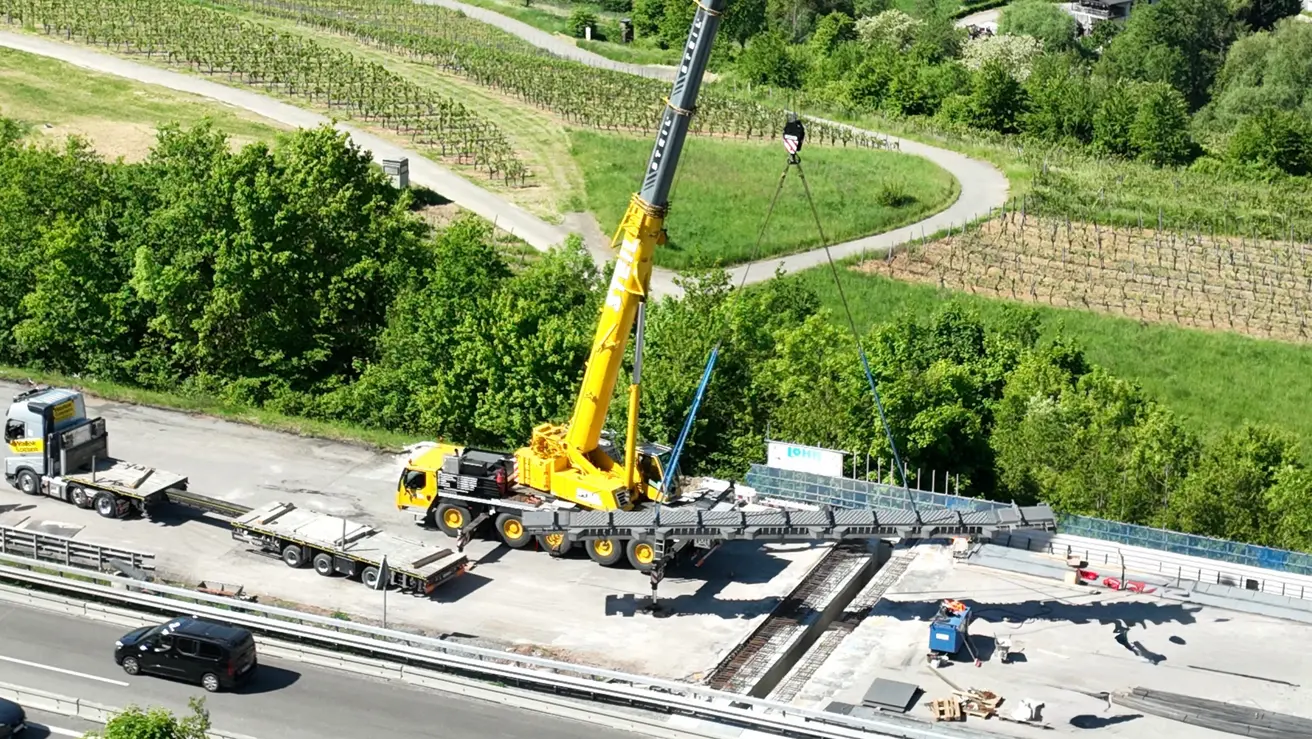 Fellertalbrücke Einbau lärmgeminderte ÜKO (5)