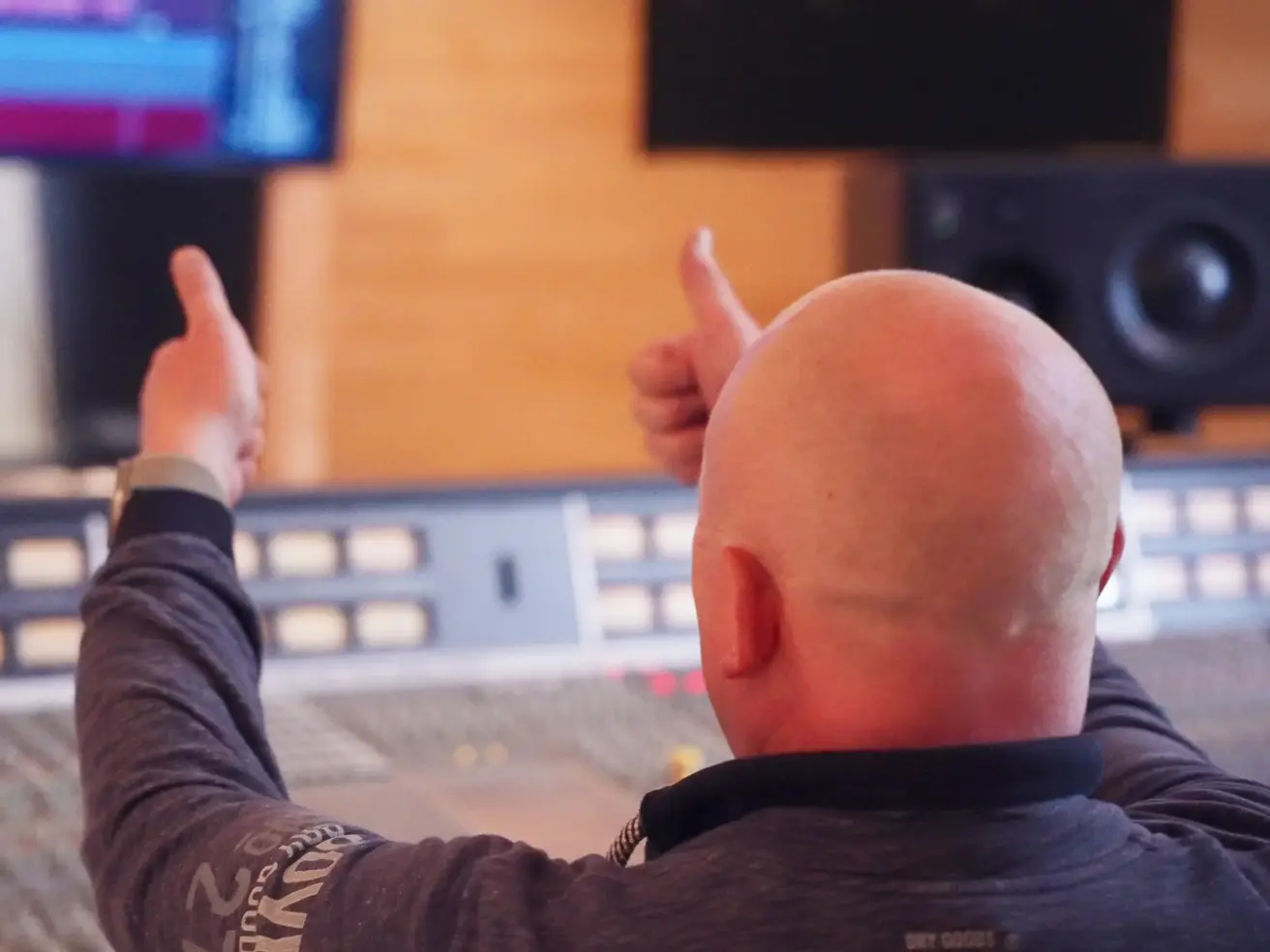 Christian Daumen hoch