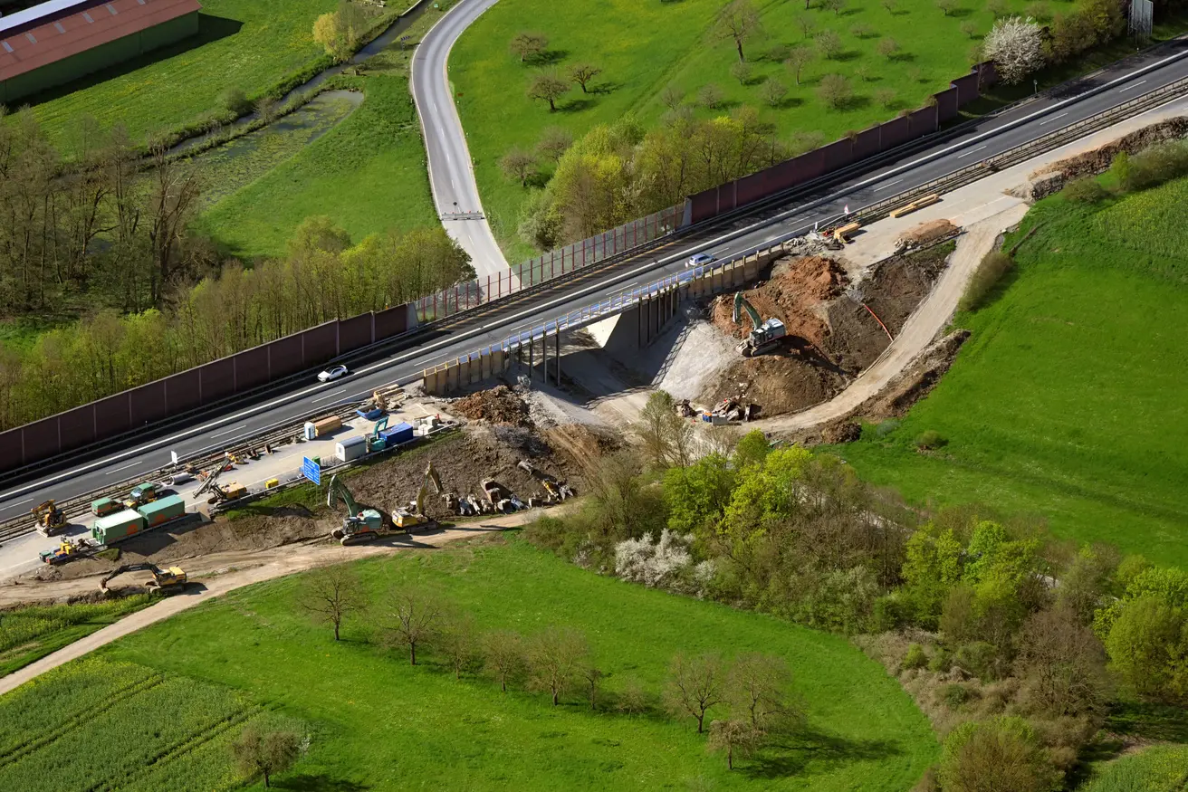 A70 bei Scheßlitz, Ersatzneubau von 6 Teilbauwerken (Foto: Hajo Dietz - Nürnberg Luftbild)