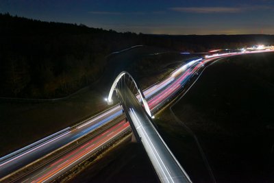 Monobogen im Zuge der A3 (Foto: Jan R. Schäfer)
