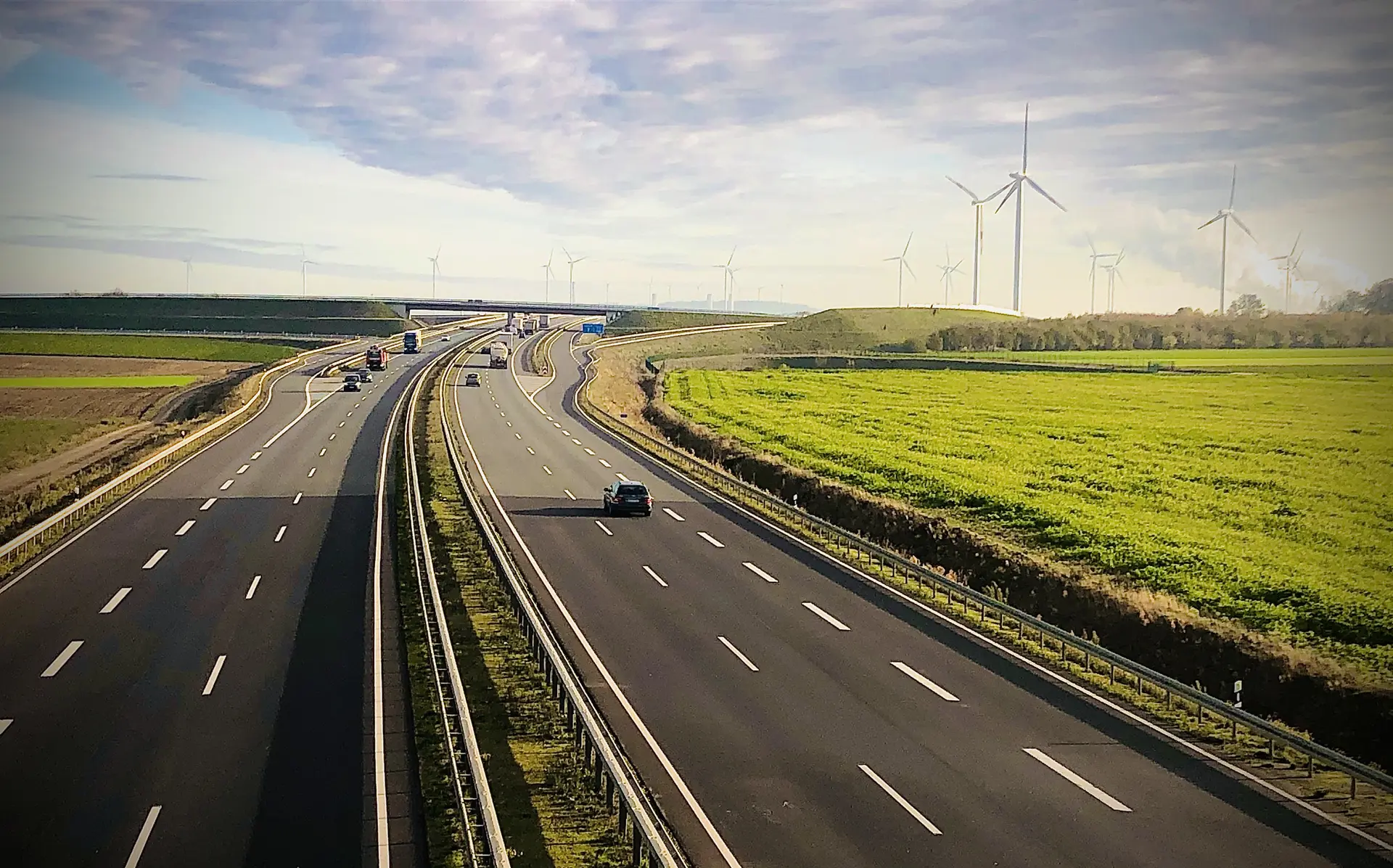 Auf der A44 im Rheinland