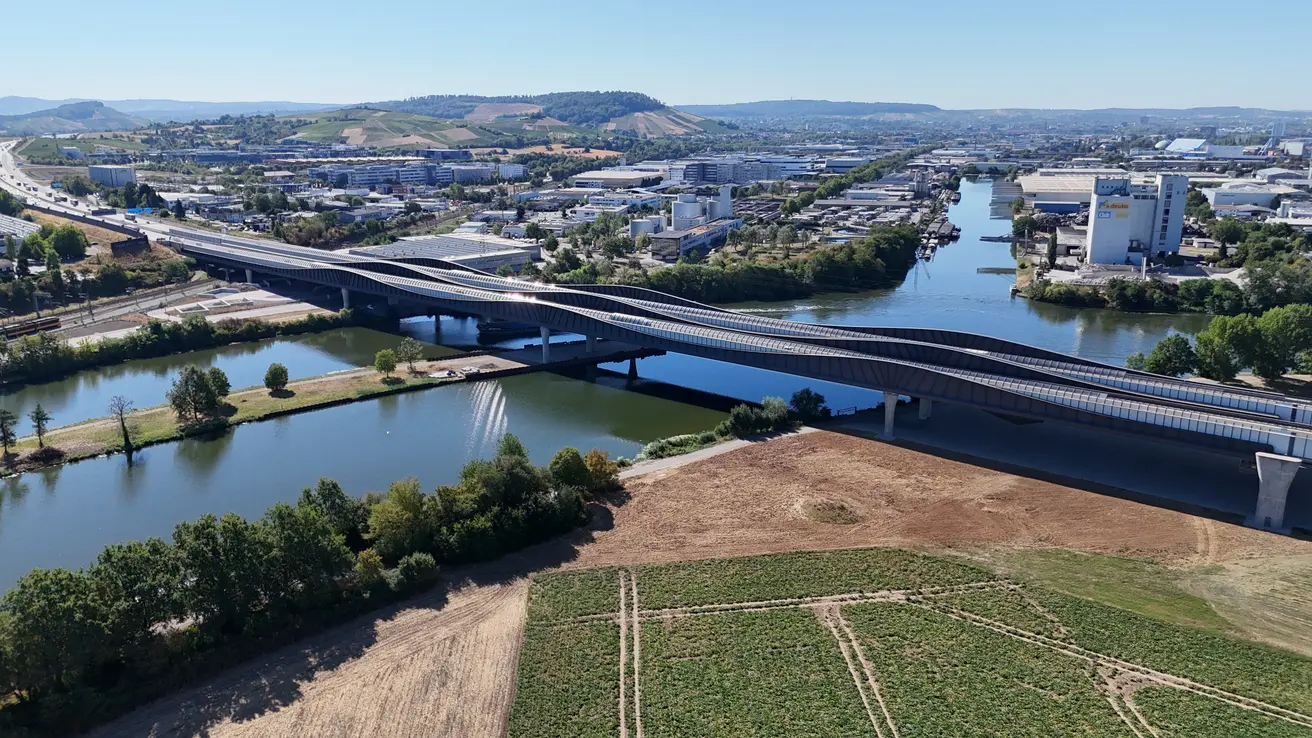 Neckartalübergang (A81) bei Heilbronn/Neckarsulm