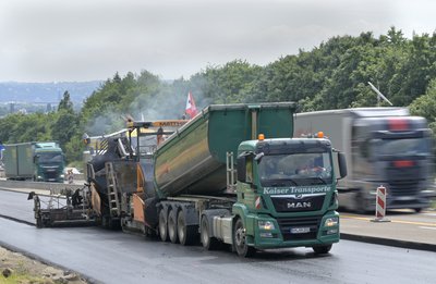 Beispielbild Fahrbahnerneuerung