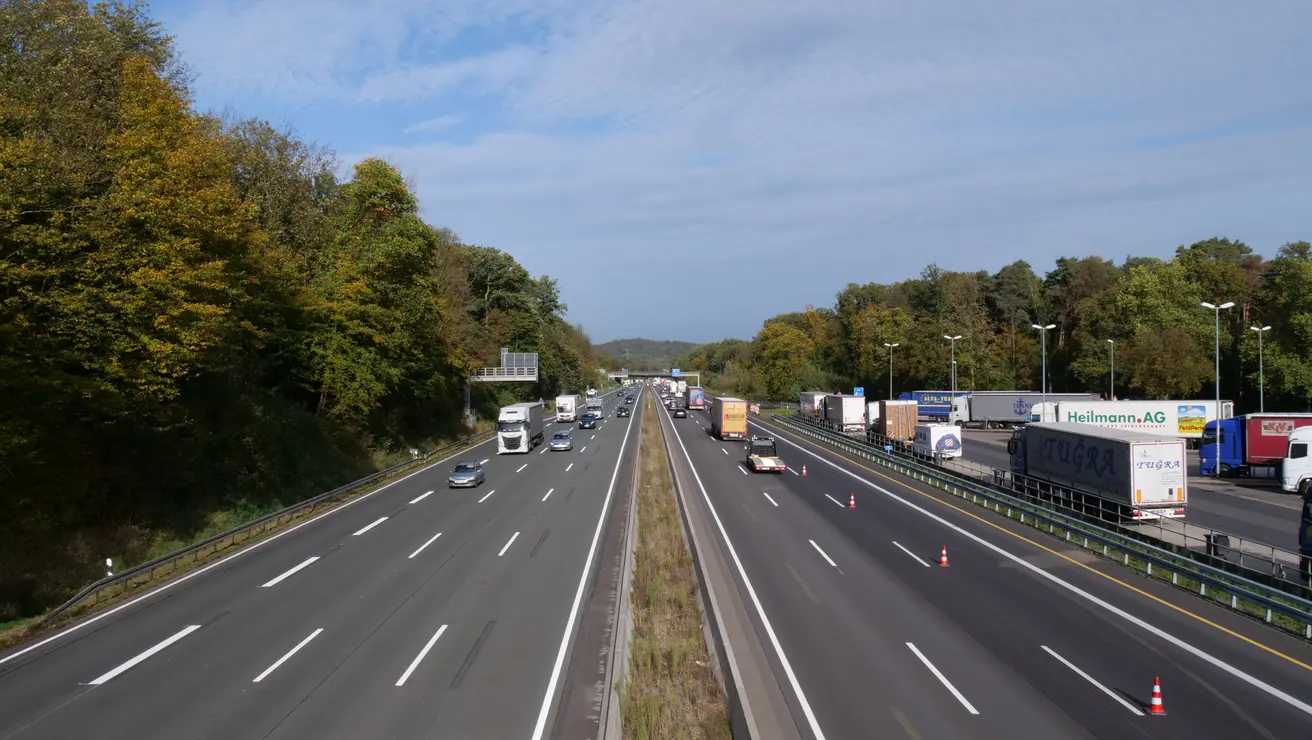Bild vom 3. Bauabschnitt zwischen Anschlussstelle Lohmar und Autobahnkreuz Bonn Siegburg