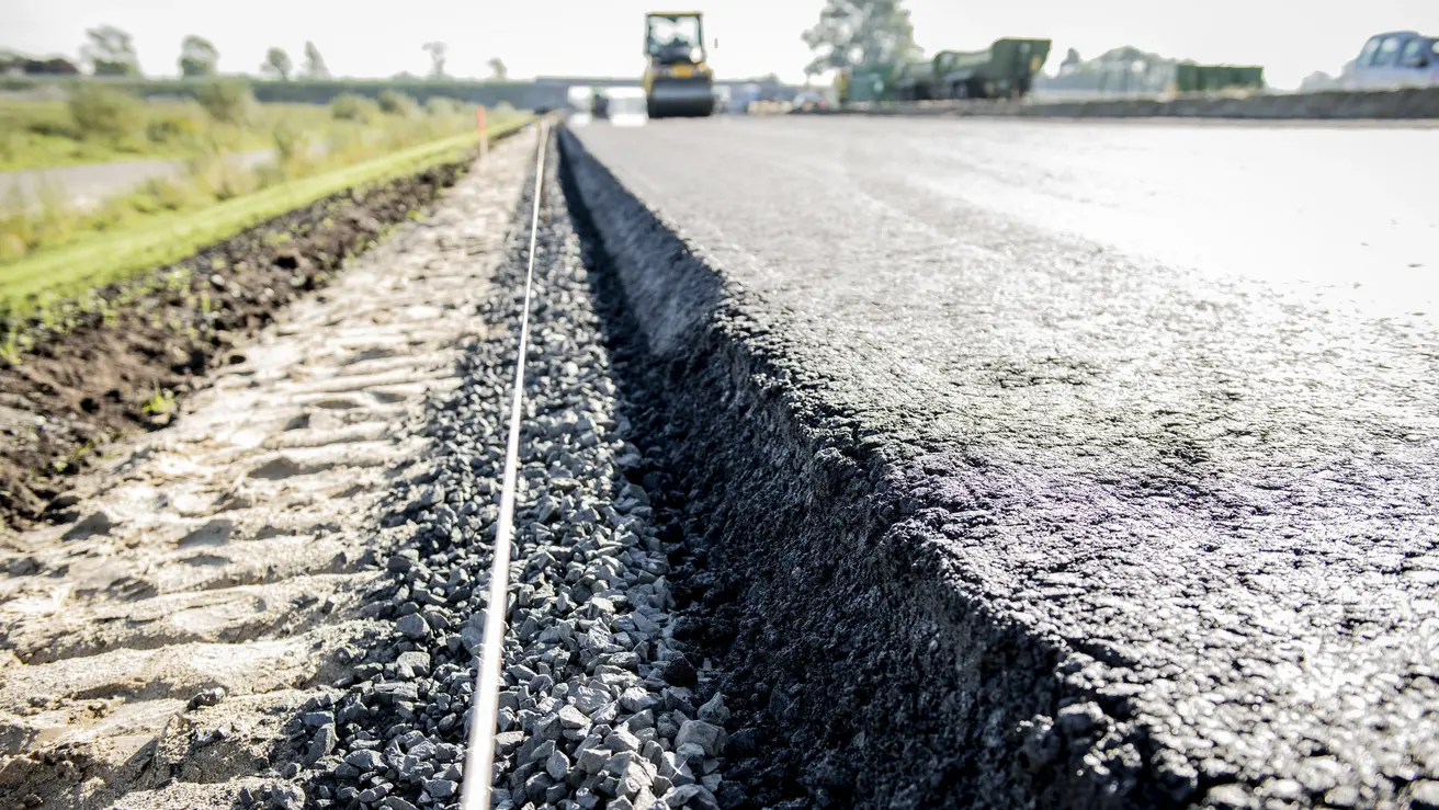 Asphalt-Einbau | Symbolbild Asphalt-Einbau | Symbolbild